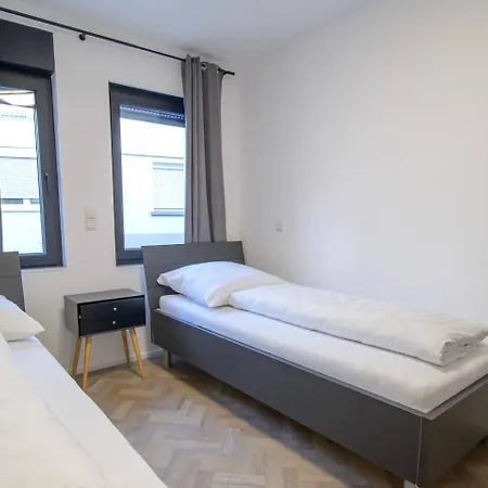 Moderne Erdgeschoss Apartment Siegburg